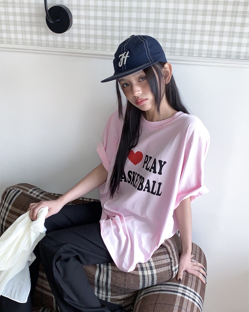 LIVE AID-P韓國直郵實拍女裝新品人氣26春夏時尚推薦T恤LIVE AID-PT恤