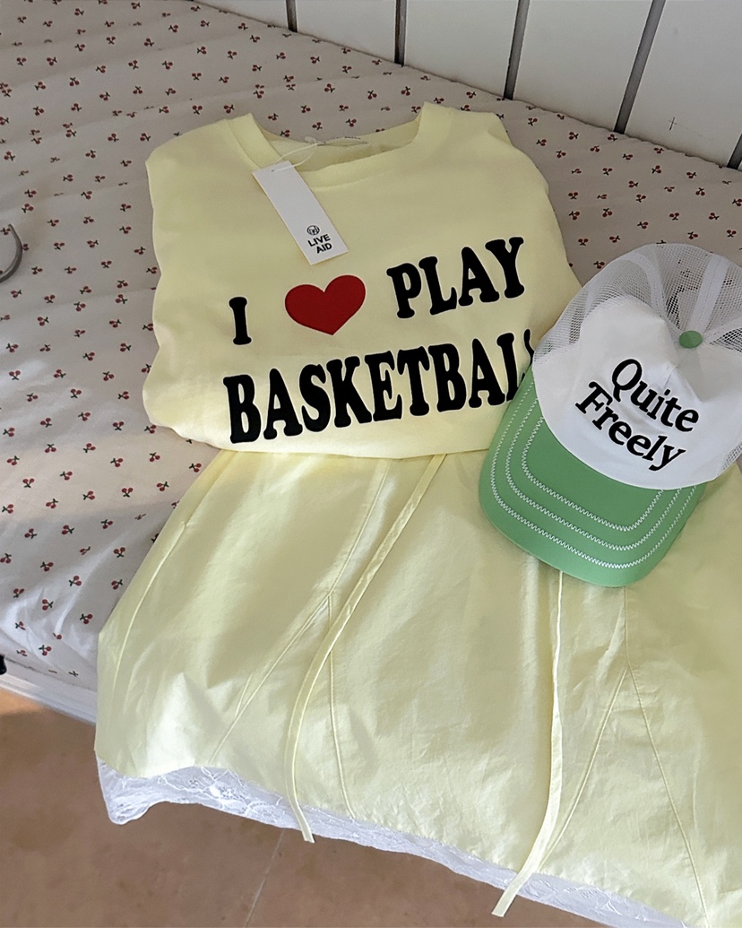 LIVE AID-P韓國直郵實拍女裝新品人氣26春夏時尚推薦T恤LIVE AID-PT恤