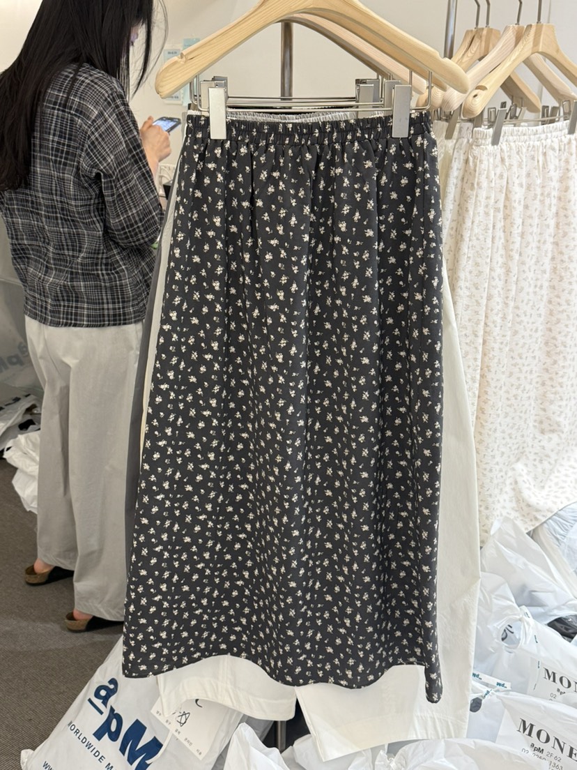 MONE-A韓國直郵女裝新品時尚熱賣人氣職業休閑推薦26春夏長裙MONE-A長裙