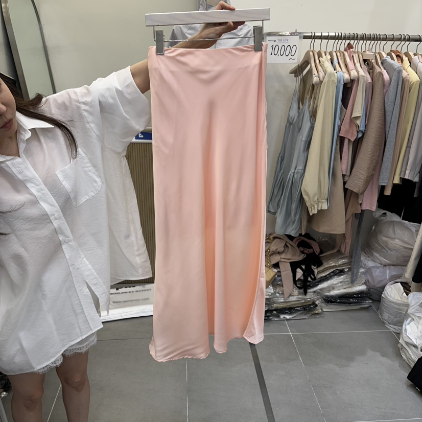 THE LOW韓國直郵實拍女士新款26春夏熱賣職業長裙打折緞面THE LOW長裙