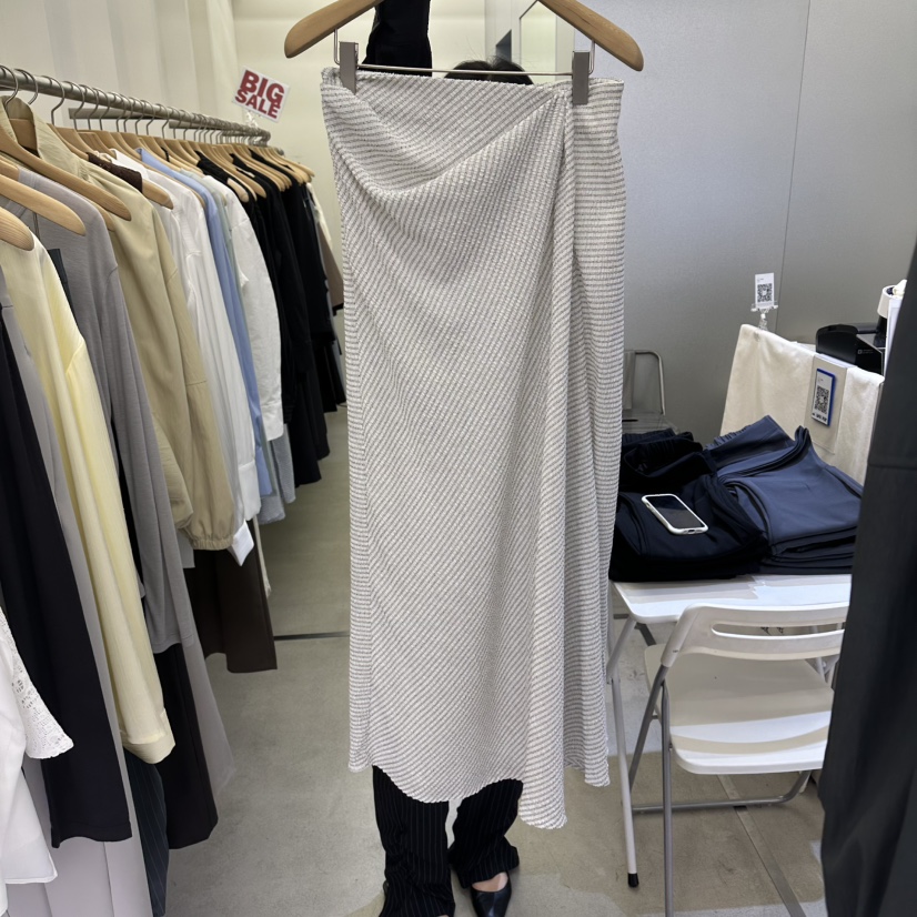 AMON韓國東大門直郵女士新品人氣熱賣職業26春夏休閑長裙AMON長裙圖色1