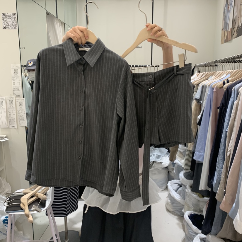 YUNBAL韓國直郵實拍女裝新品休閑熱賣時尚職業26春夏短褲條紋YUNBAL短褲