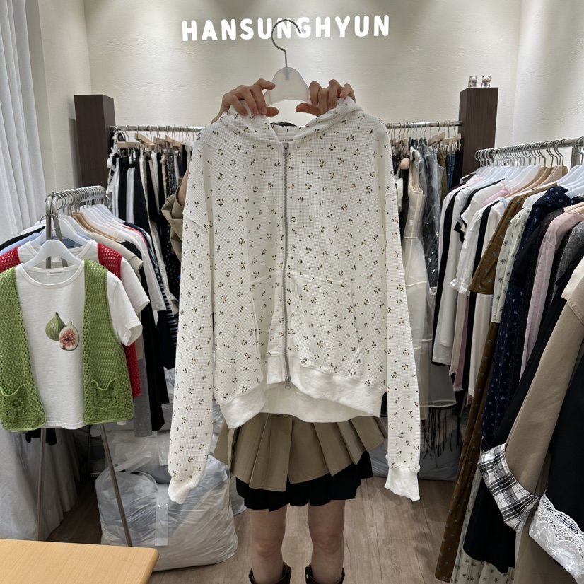 HANSUNGHYUN韓國東大門代購女裝新款職業衛衣華夫格連帽衫拉鏈花朵HANSUNGHYUN衛衣圖色1