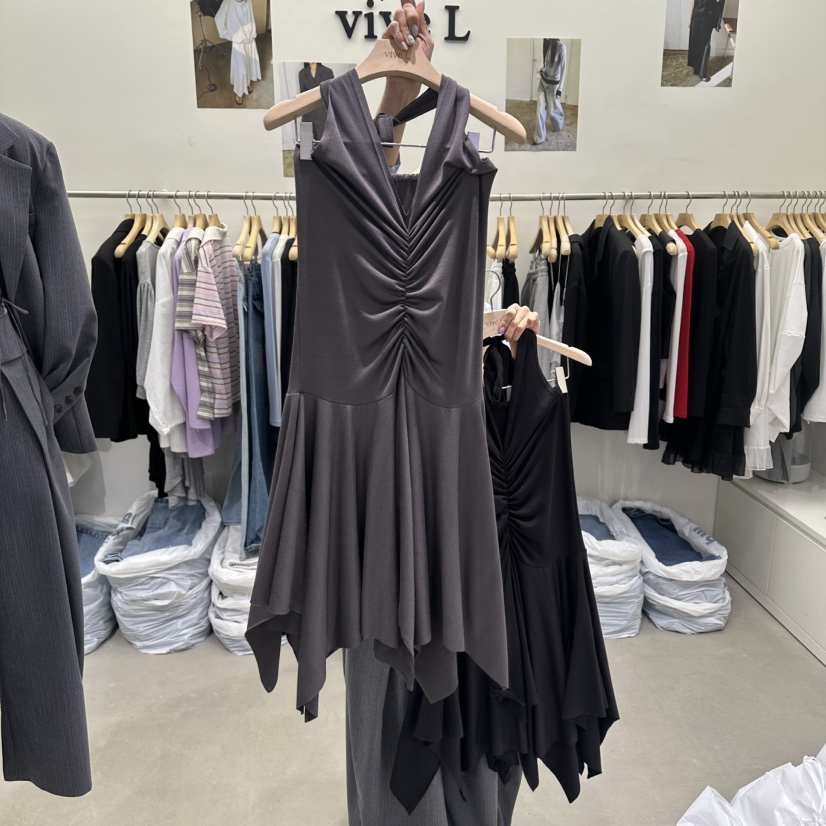 VIVEL韓國直郵女士新品26春夏時尚人氣熱賣休閑連衣裙褶皺VIVEL連衣裙圖色2