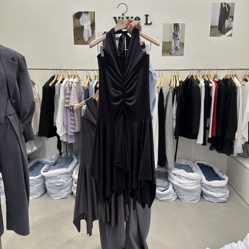 VIVEL韓國直郵女士新品26春夏時尚人氣熱賣休閑連衣裙褶皺VIVEL連衣裙圖色3