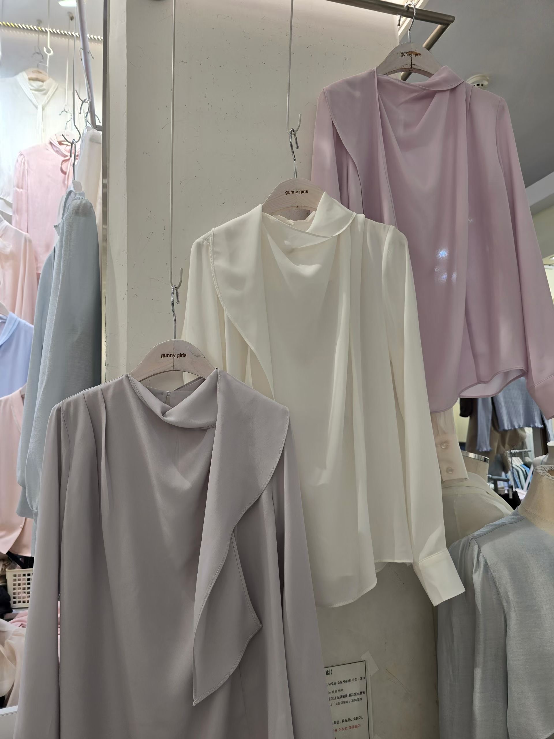 GUNNY GIRLS-거니걸스-T東大門直郵女裝新款時尚襯衫蕾絲衫GUNNY GIRLS襯衫/蕾絲衫