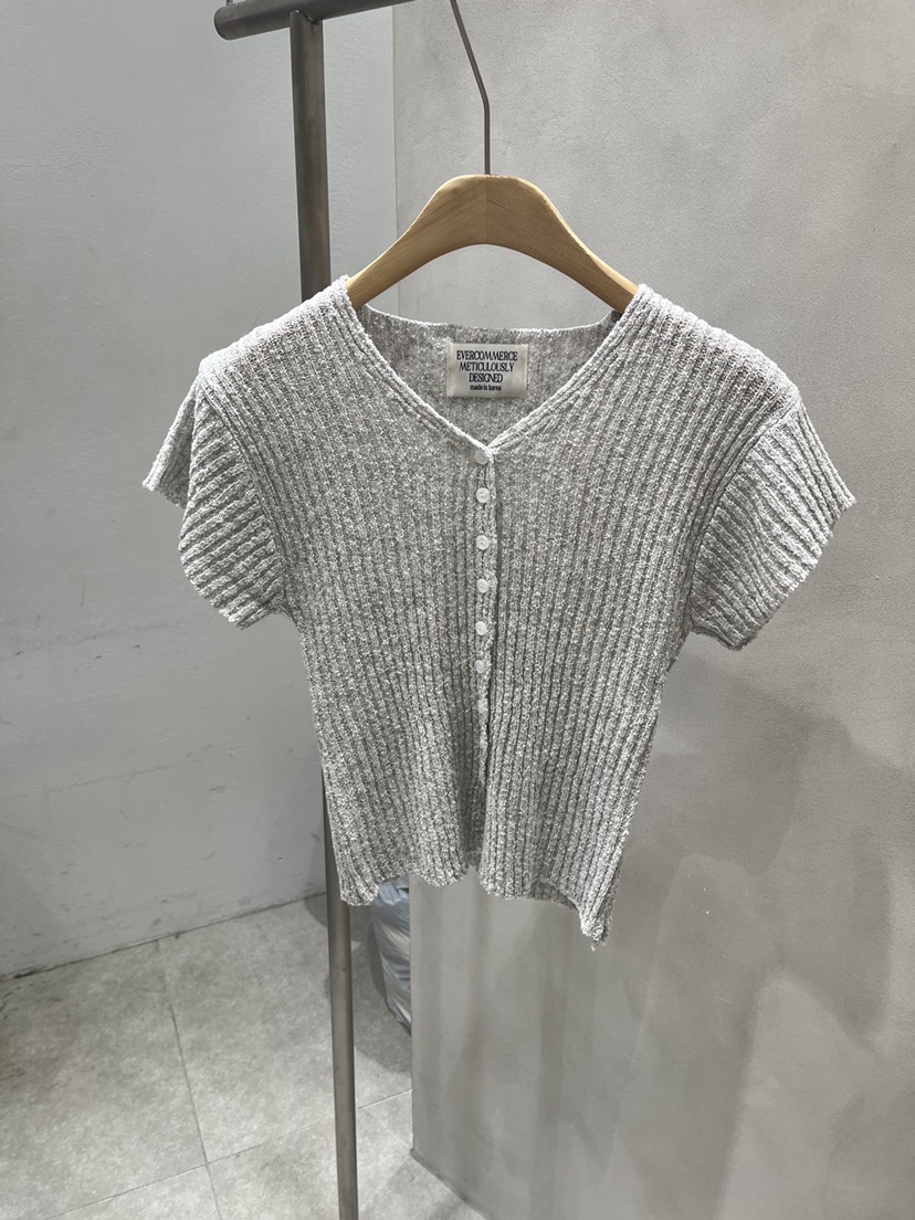 EVERCOMMERCE METICULOUSLY DESIGNED韓國代購女裝新款推薦針織衫羅紋EVERCOMMERCE METICULOUSLY DESIGNED針織衫圖色2