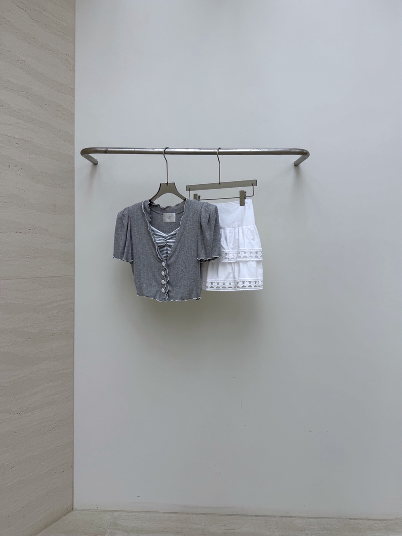 AB東大門代購女士新品熱賣時尚職業真品T恤不含內搭羊毛衫ABT恤