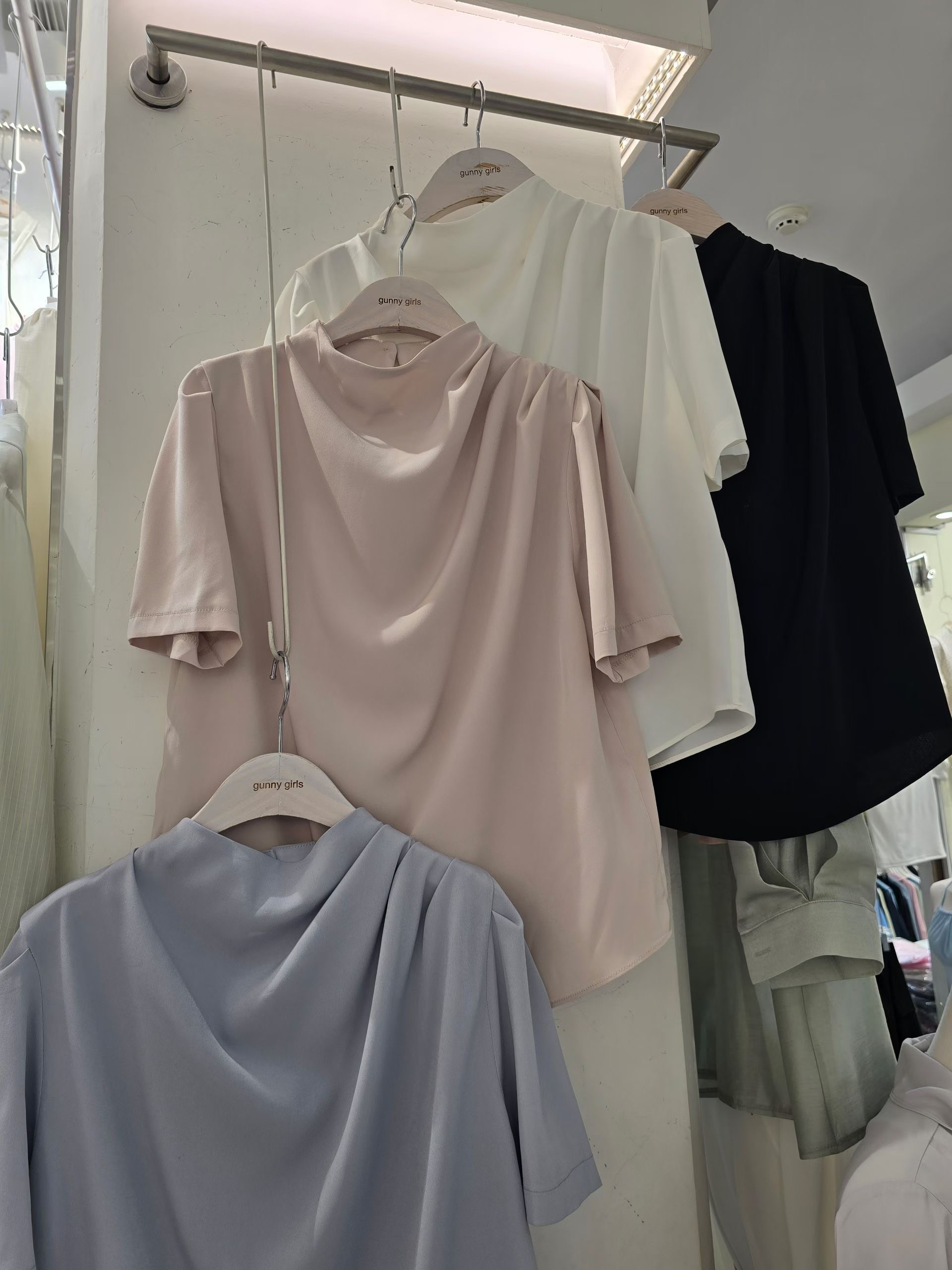 GUNNY GIRLS-거니걸스-T東大門實拍女士新品人氣襯衫蕾絲衫GUNNY GIRLS襯衫/蕾絲衫