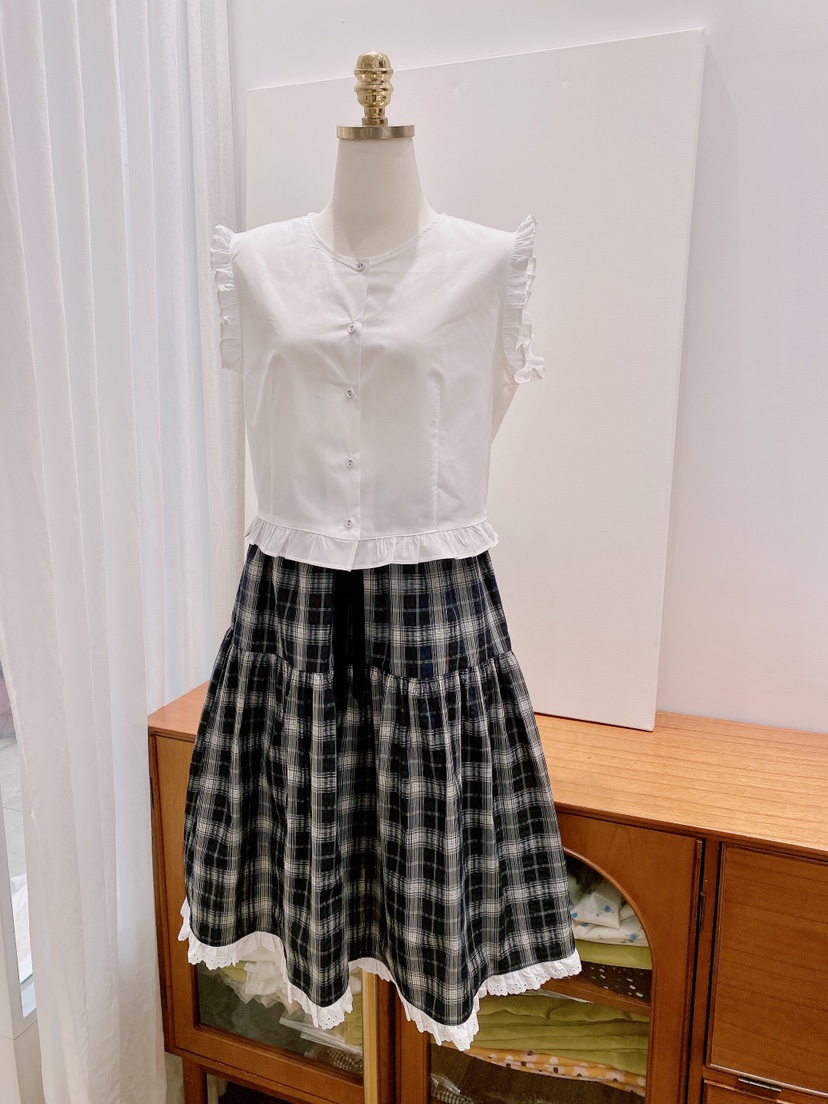 LETAILOR東大門直郵女裝新款休閑人氣推薦襯衫蕾絲衫荷葉邊LETAILOR襯衫/蕾絲衫