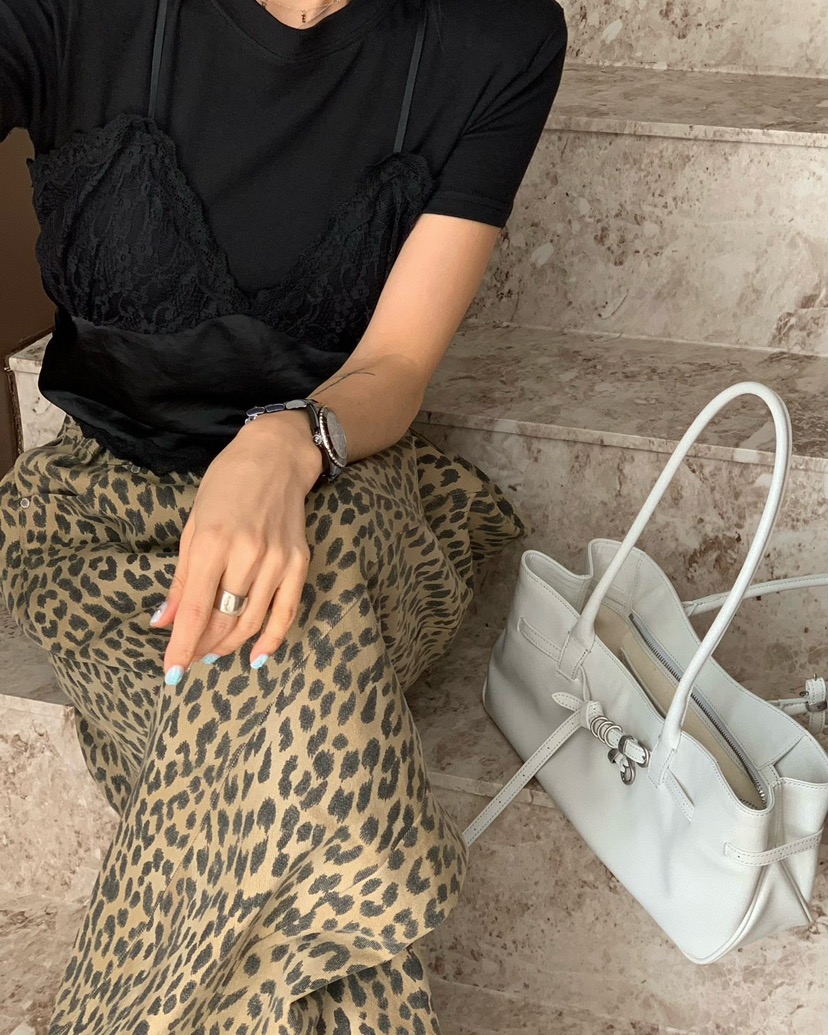 REVE CITE-L東大門代購女裝新款26春夏熱賣T恤假兩件蕾絲REVE CITE-LT恤