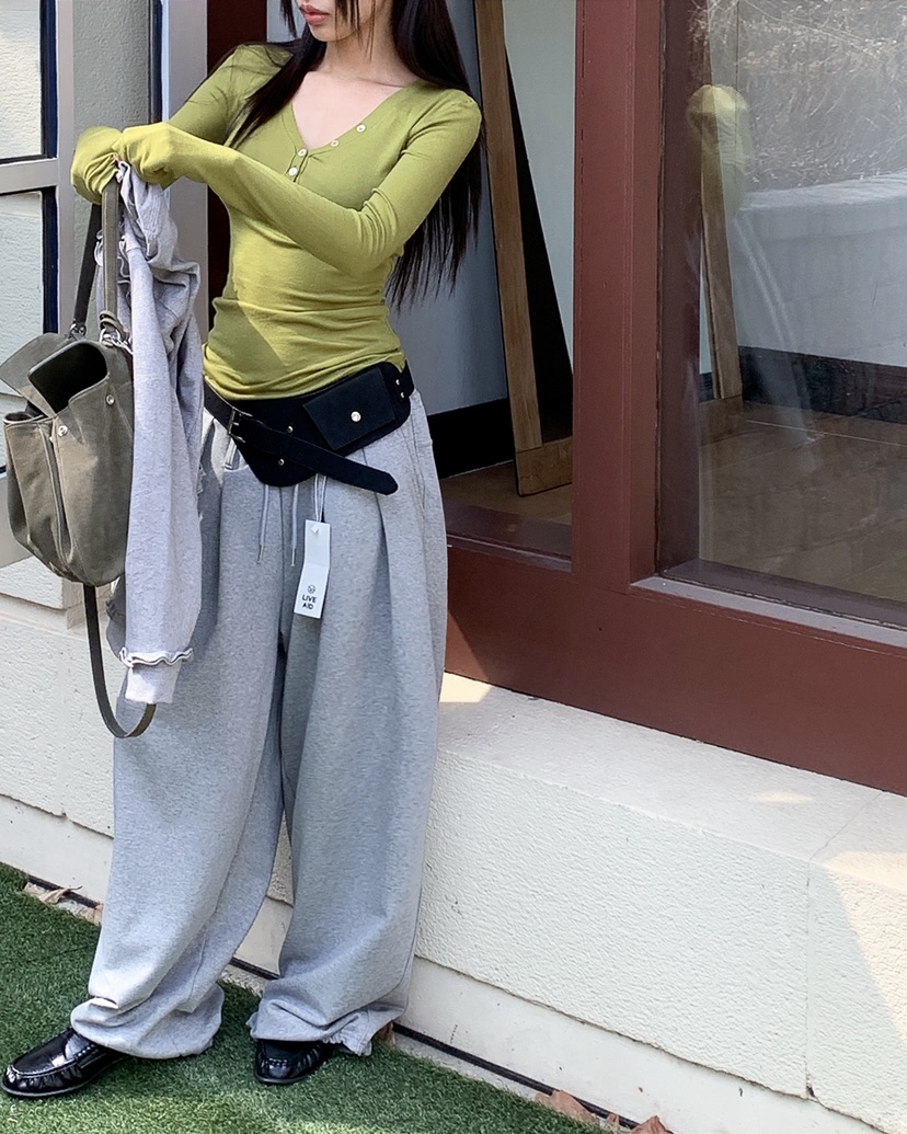 LIVE AID-P韓國東大門代購女裝新款人氣推薦休閑長袖T恤LIVE AID-P長袖T恤