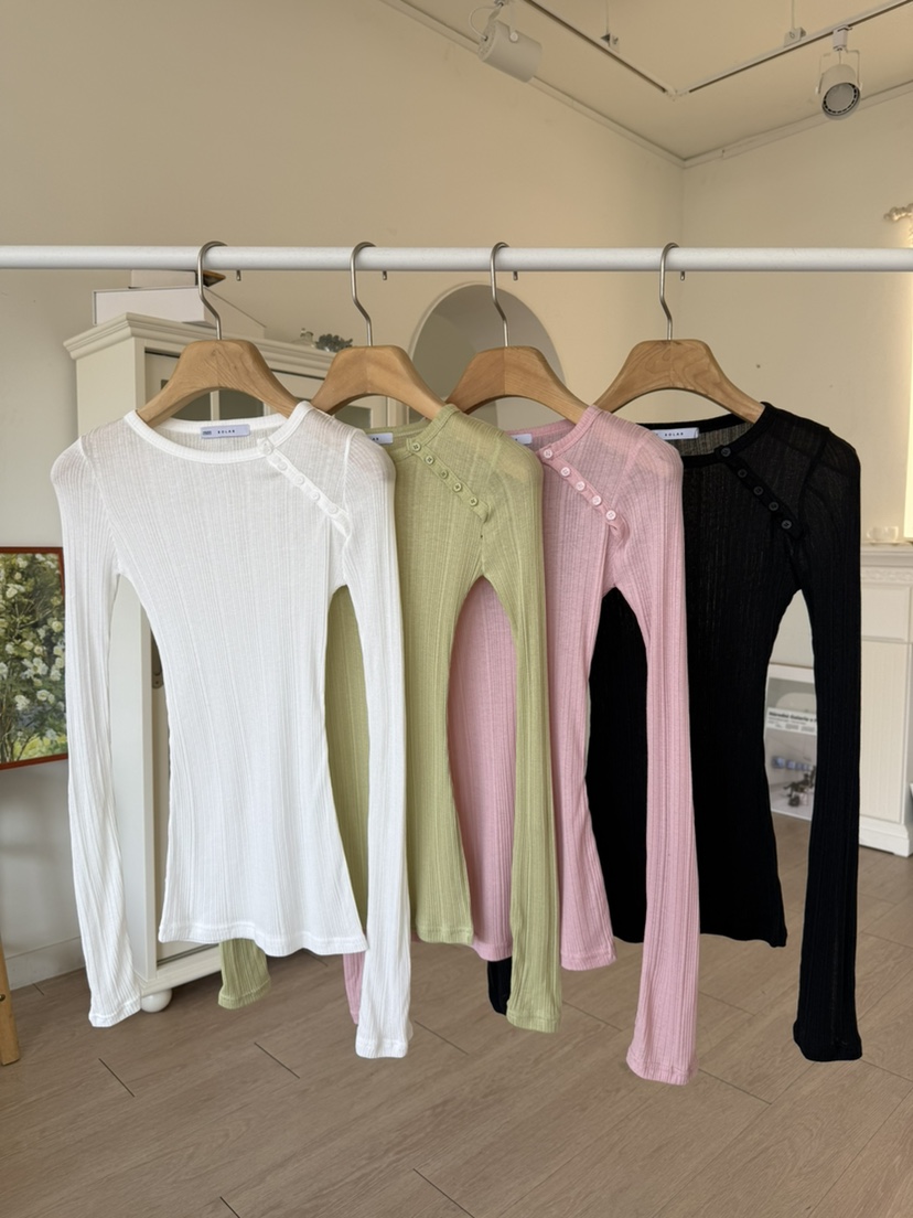 SOLAR韓國直郵女裝新品時尚26春夏職業推薦熱賣長袖T恤紐扣SOLAR長袖T恤