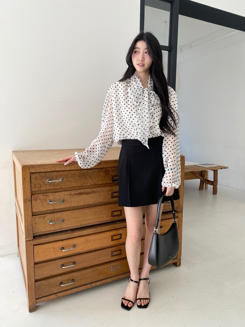 BOHEME韓國東大門直郵女士新品26春夏職業熱賣襯衫蕾絲衫BOHEME襯衫/蕾絲衫