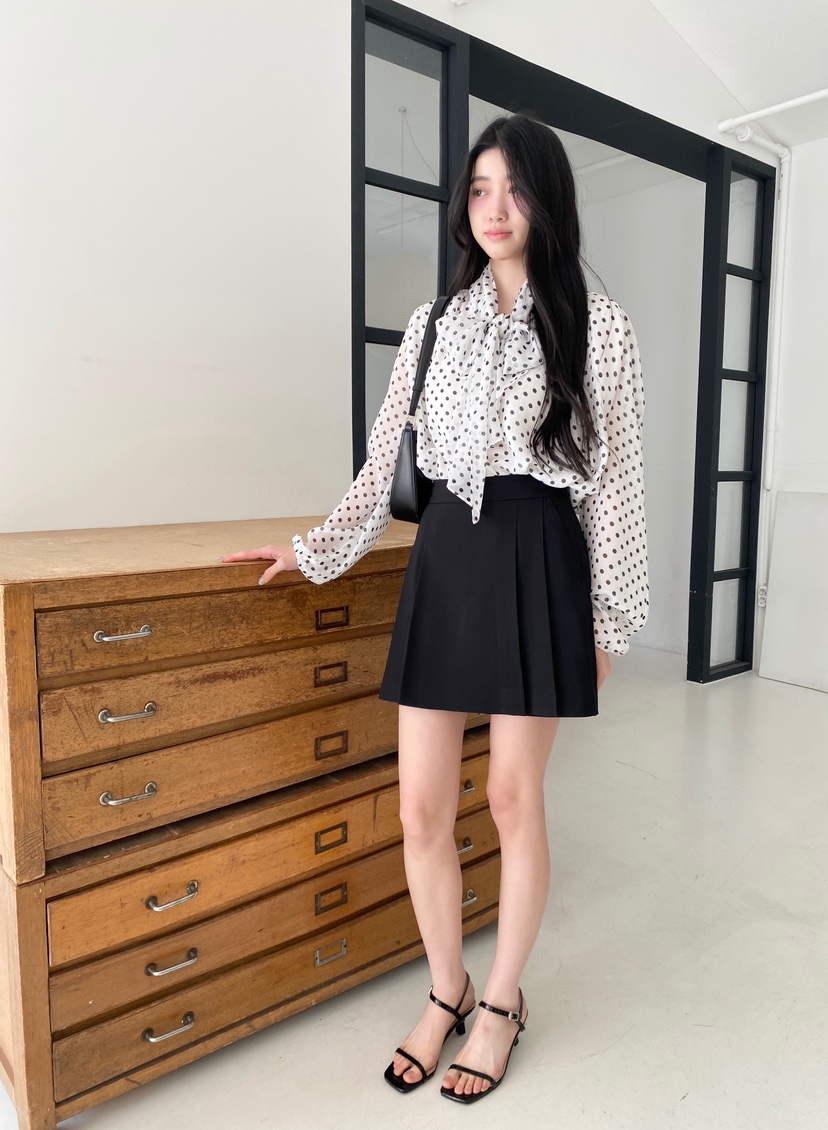 BOHEME韓國東大門直郵女士新品26春夏職業熱賣襯衫蕾絲衫BOHEME襯衫/蕾絲衫