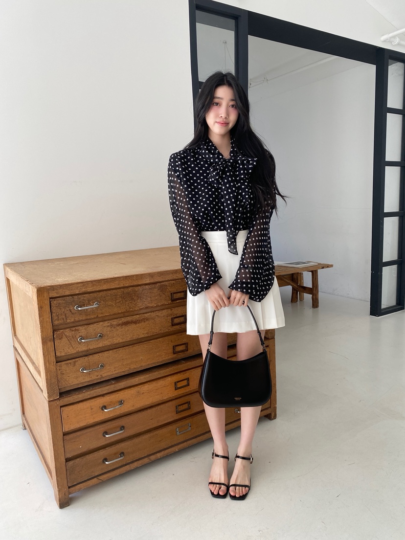 BOHEME韓國東大門直郵女士新品26春夏職業熱賣襯衫蕾絲衫BOHEME襯衫/蕾絲衫