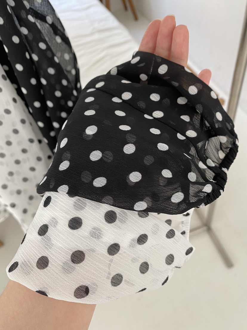 BOHEME韓國東大門直郵女士新品26春夏職業熱賣襯衫蕾絲衫BOHEME襯衫/蕾絲衫