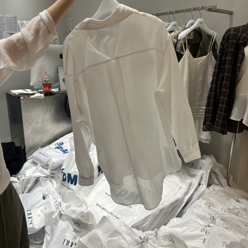 NUESE韓國直郵實拍女士新款熱賣職業推薦人氣襯衫蕾絲衫口袋NUESE襯衫/蕾絲衫