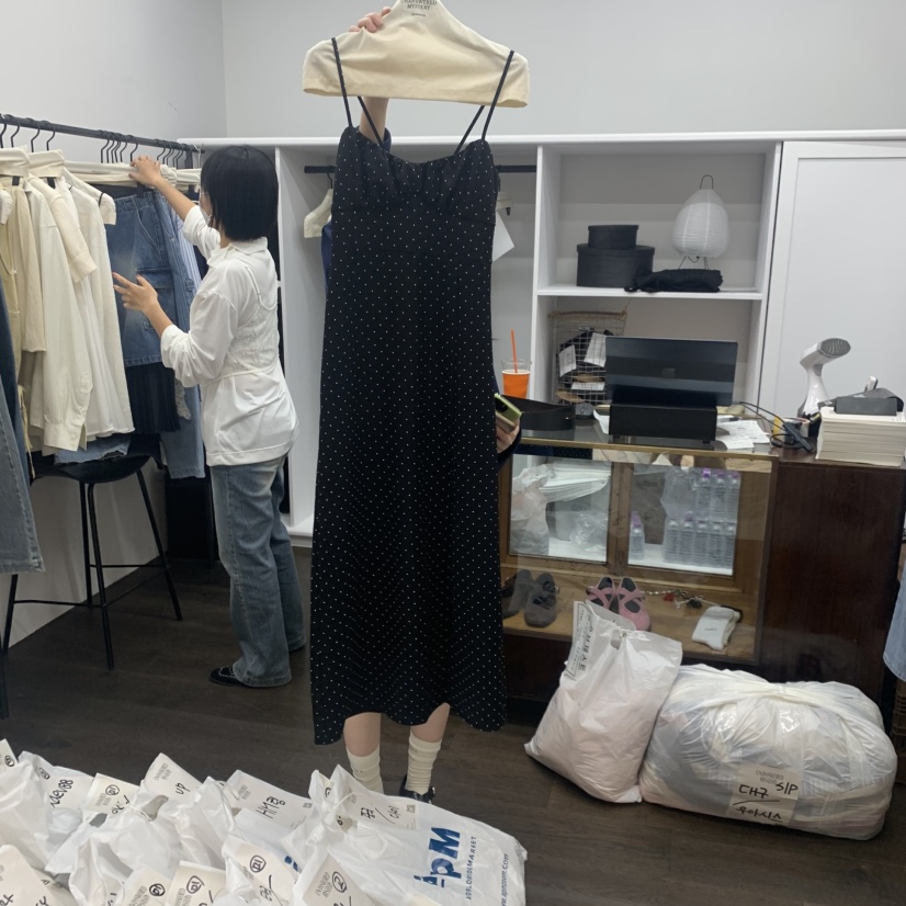 UNANSWERED-MYSTERY/FIFO韓國代購女士新款休閑職業連衣裙UNANSWERED-MYSTERY/FIFO連衣裙圖色1