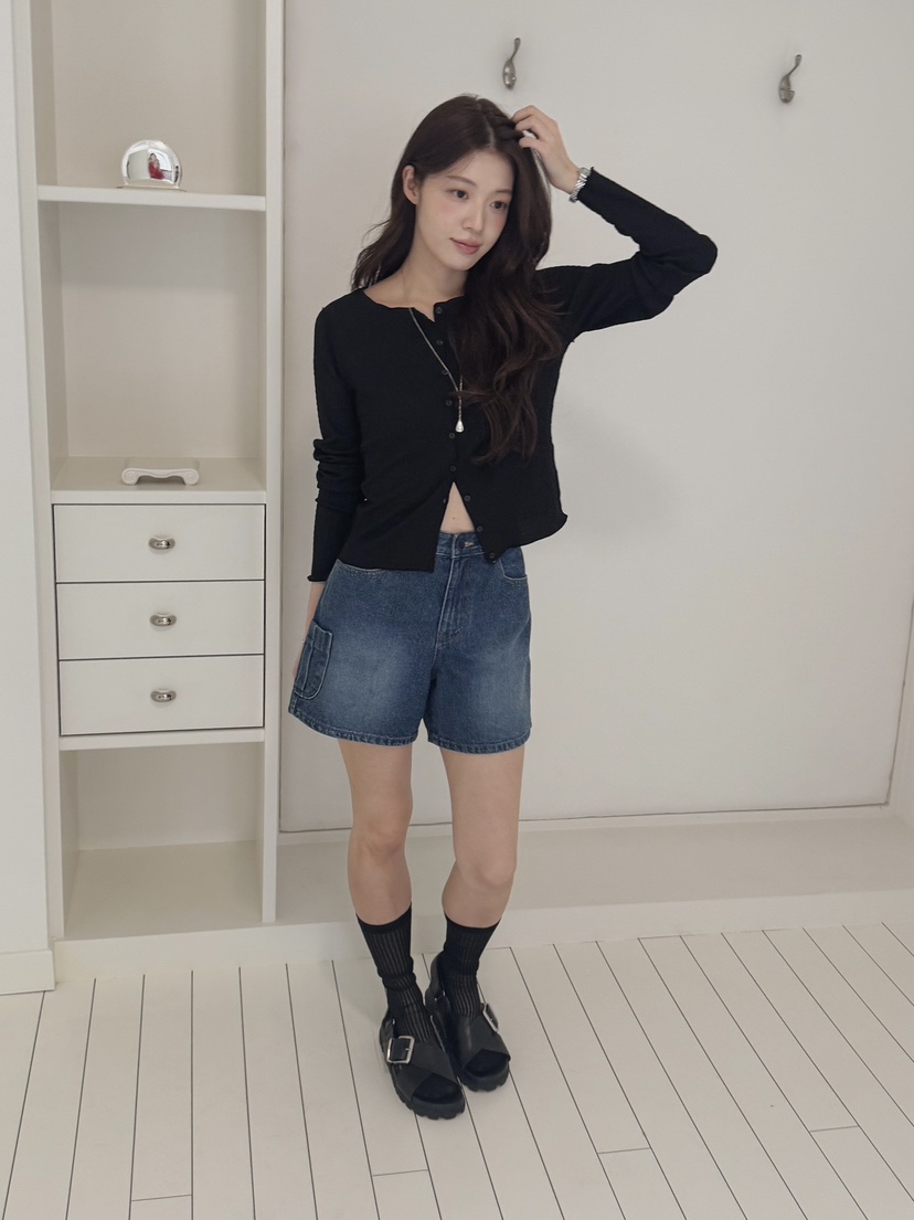 ERUME韓國東大門直郵女士新款熱賣推薦時尚職業26春夏長袖T恤ERUME長袖T恤