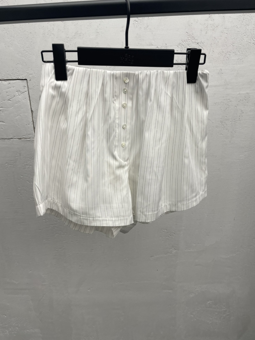 KARE/WEREPIECE韓國東大門代購女裝新品人氣時尚熱賣短褲KARE/WEREPIECE短褲圖色2