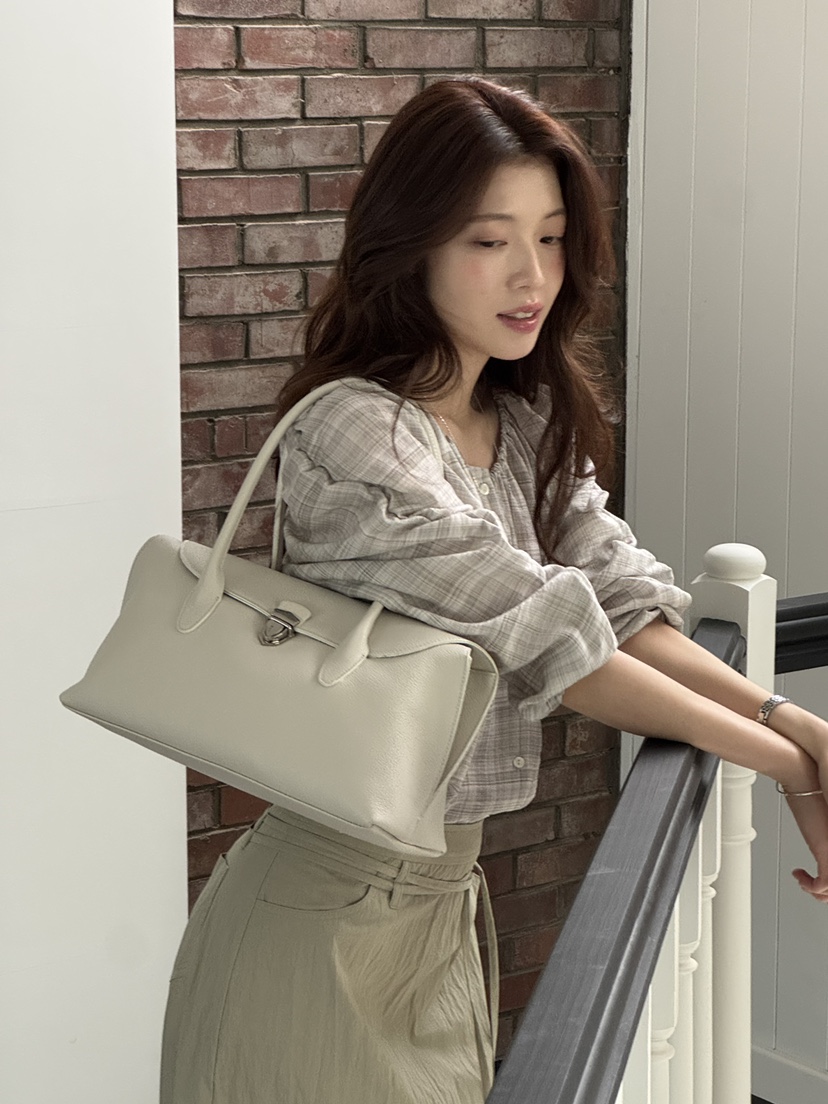 ERUME韓國東大門代購女裝新款時尚26春夏人氣熱賣襯衫蕾絲衫ERUME襯衫/蕾絲衫