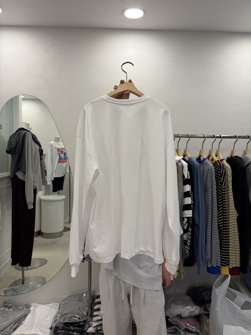 DELICATE韓國直郵女士新品推薦休閑人氣熱賣職業時尚長袖T恤DELICATE長袖T恤