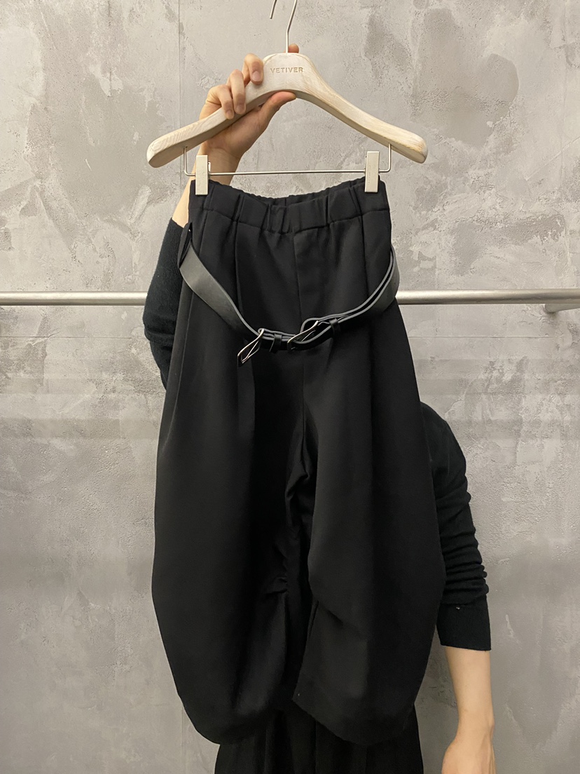 THE VETIVER-A韓國東大門直郵女裝新品時尚職業短褲含腰帶VETIVER短褲圖色1