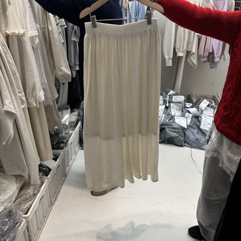 HUMMING BIRD韓國直郵實拍女裝新款時尚人氣26春夏熱賣長裙HUMMING BIRD長裙圖色2