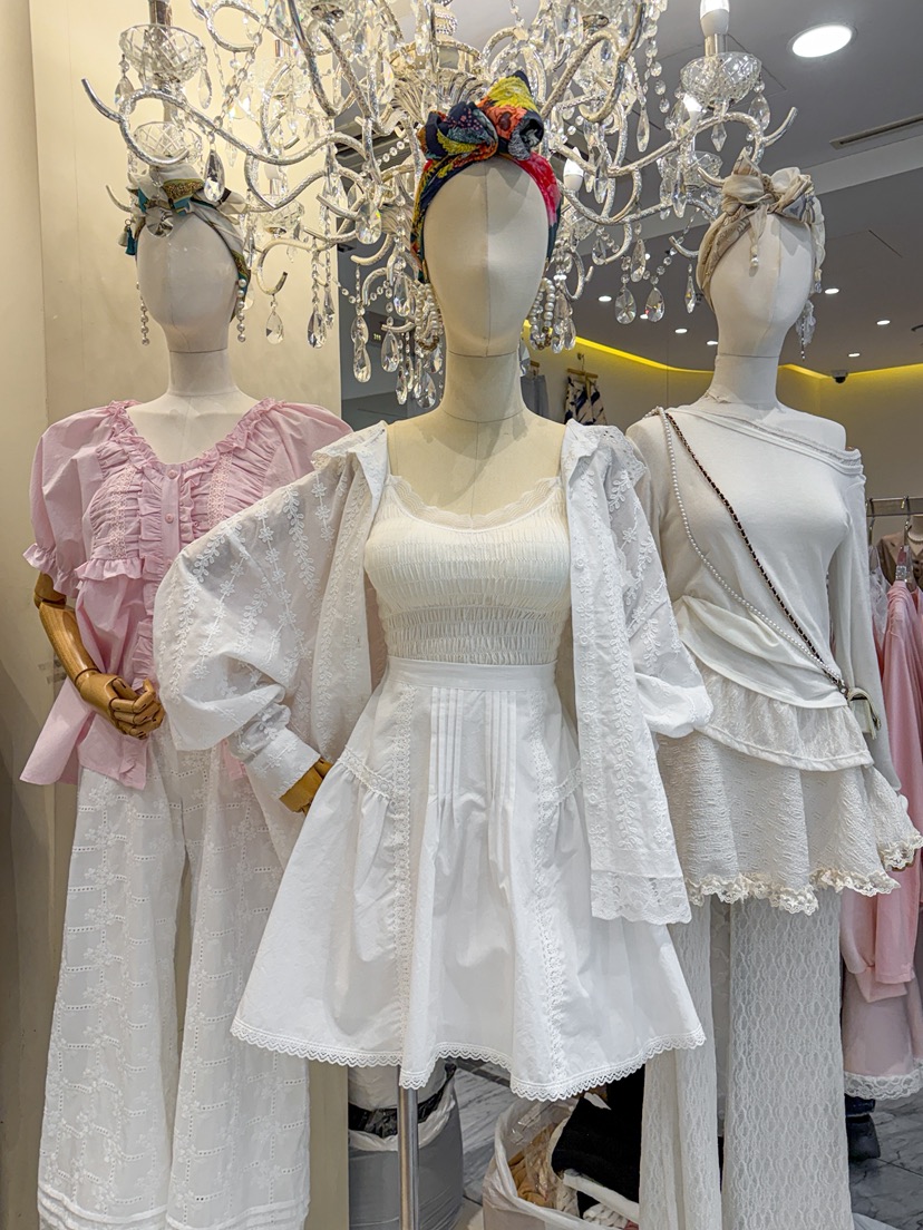 81 MARKET-L韓國代購女裝新品時尚休閑推薦人氣襯衫蕾絲衫81 MARKET-L襯衫/蕾絲衫