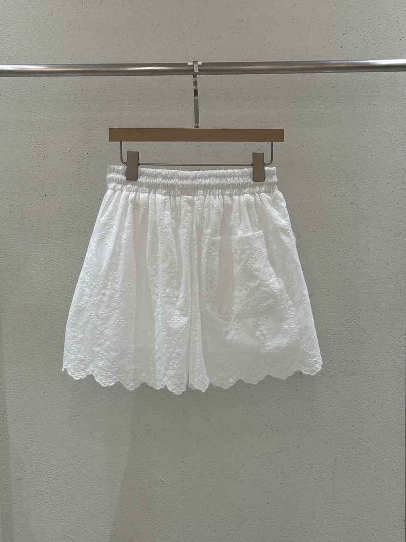 FIZZ韓國直郵女裝新品26春夏人氣職業推薦休閑時尚短褲刺繡FIZZ短褲