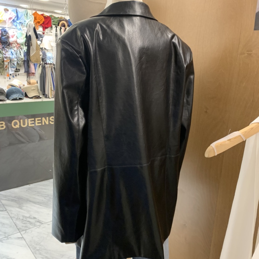 BLAIR韓國東大門代購女裝新品人氣職業推薦時尚皮衣皮革鏤空BLAIR seoul皮衣