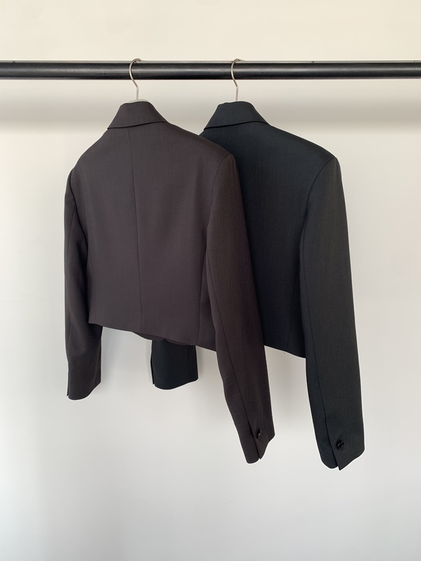 UNDERSON韓國直郵實拍女裝新款職業推薦時尚熱賣人氣夾克UNDERSON夾克