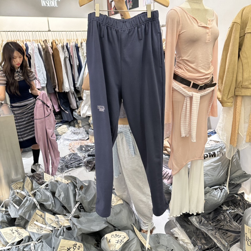 BERTHA韓國東大門直郵女裝新品熱賣時尚休閑褲毛圈布刺繡BERTHA休閑褲圖色2