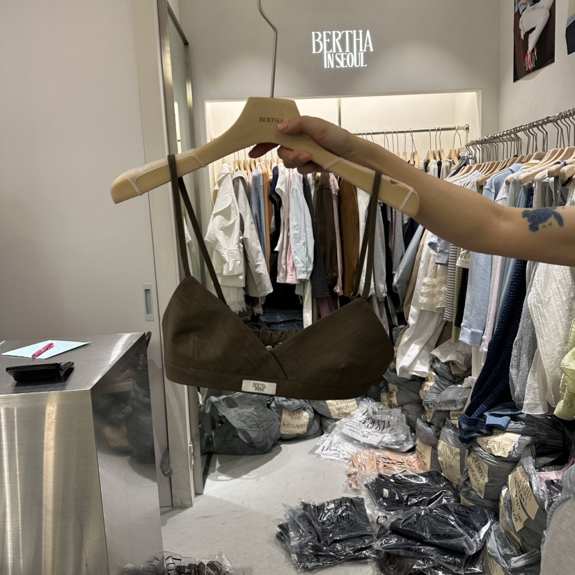 BERTHA韓國代購女裝新品推薦人氣休閑26春夏熱賣吊帶背心BERTHA吊帶/背心圖色3