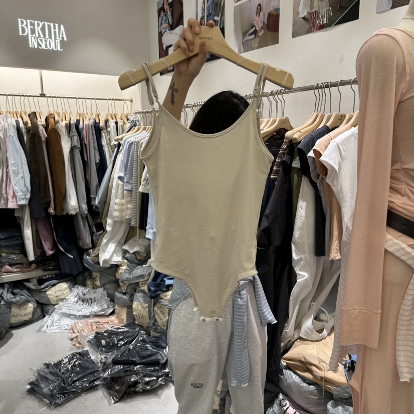 BERTHA韓國直郵實拍女士新款職業人氣時尚休閑熱賣吊帶背心BERTHA吊帶/背心圖色3