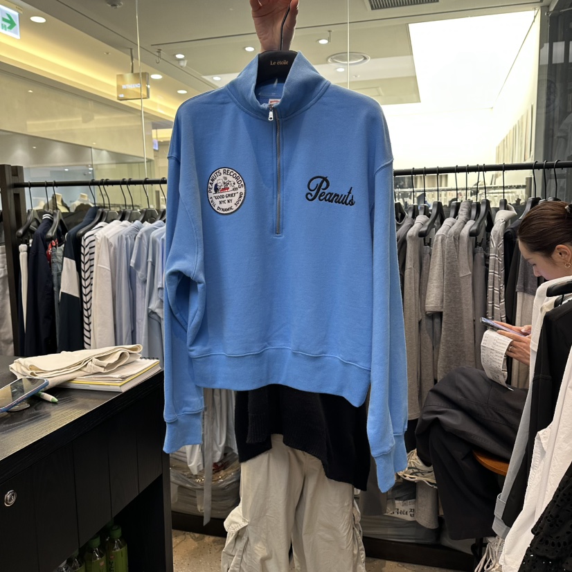 LE ETOILE韓國直郵實拍女裝新款休閑人氣推薦衛衣史努比Le etoile衛衣圖色2