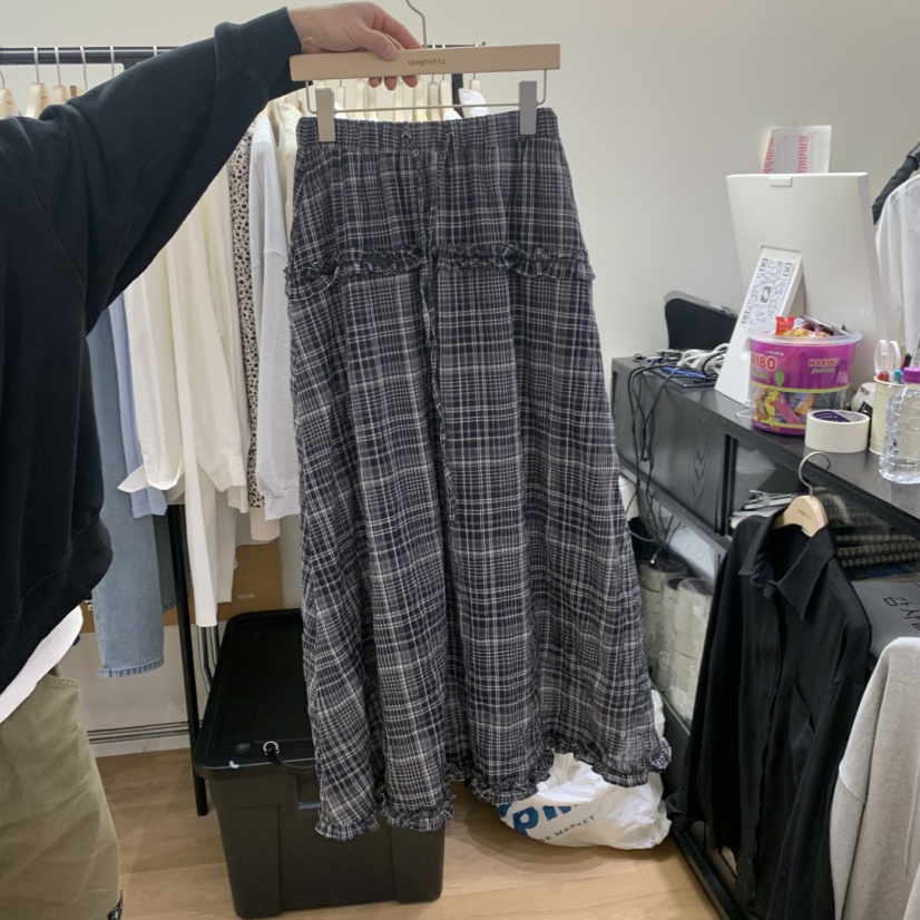 SPAGHETTI韓國代購女裝新品時尚職業人氣熱賣長裙荷葉邊格子spaghetti長裙圖色1