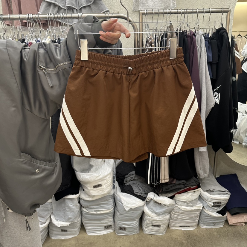 MAGOT韓國東大門直郵女裝新款推薦時尚26春夏職業人氣短褲IIIΛGOT/MAGOT短褲圖色1