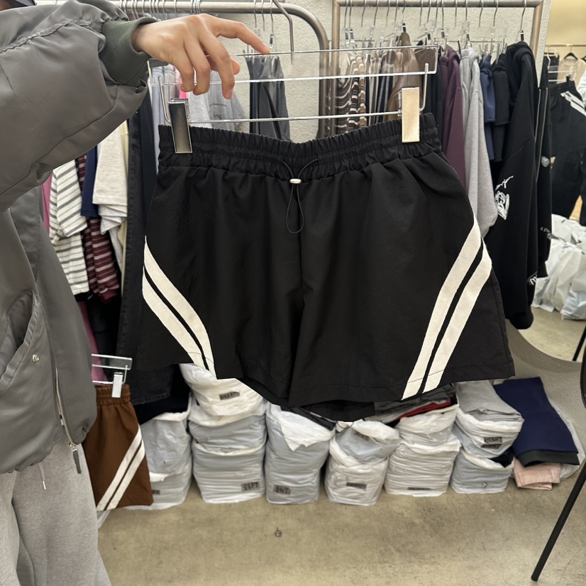 MAGOT韓國東大門直郵女裝新款推薦時尚26春夏職業人氣短褲IIIΛGOT/MAGOT短褲圖色3