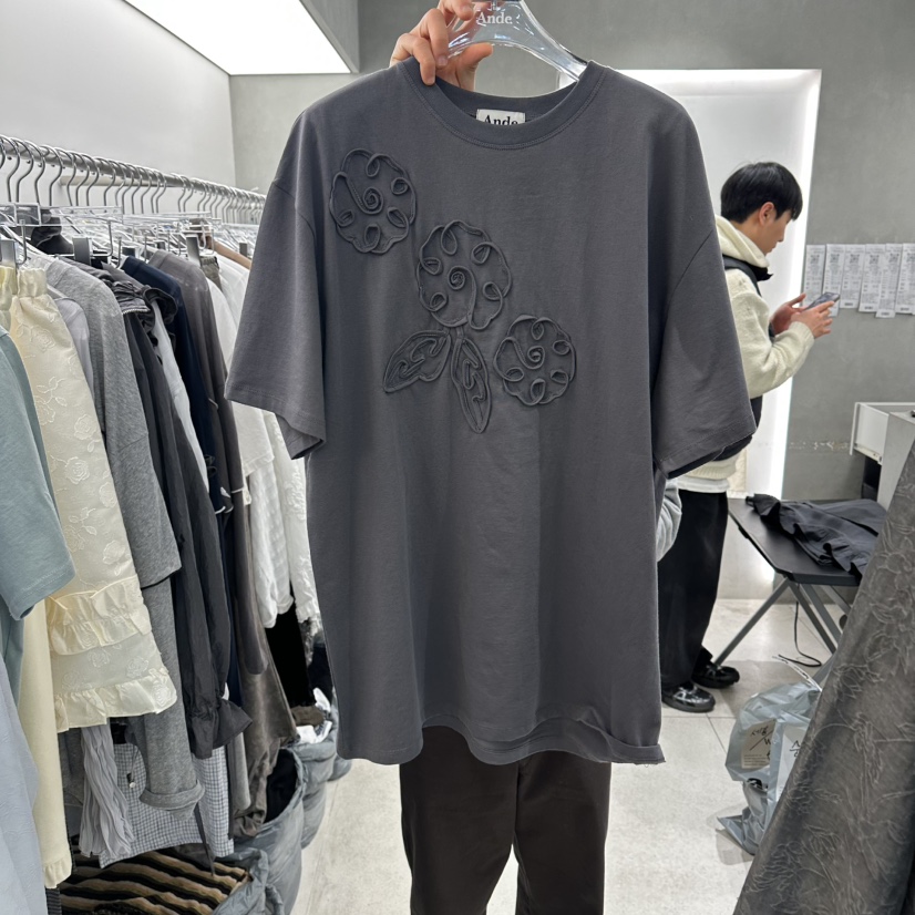 ANDE韓國直郵實拍女士新款熱賣職業26春夏休閑人氣T恤繡花AndeT恤圖色3墨色