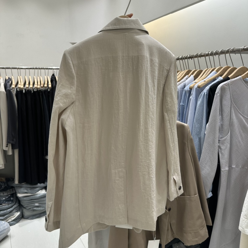 BLUEI-D/N SHARP韓國直郵實拍女裝新品人氣熱賣職業夾克Blue i-d/N SHARP夾克