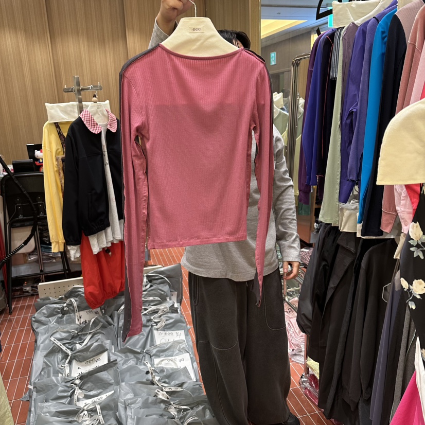 E/E/E韓國東大門直郵女裝新款人氣26春夏職業推薦長袖T恤E/E/E長袖T恤