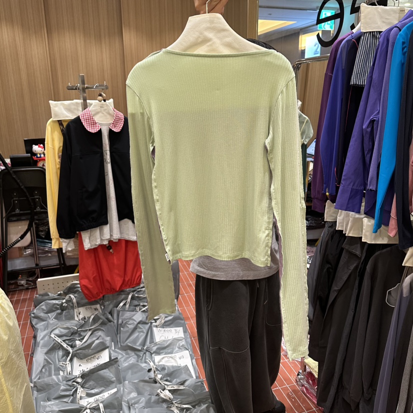 E/E/E韓國東大門直郵女裝新款人氣26春夏職業推薦長袖T恤E/E/E長袖T恤圖色3