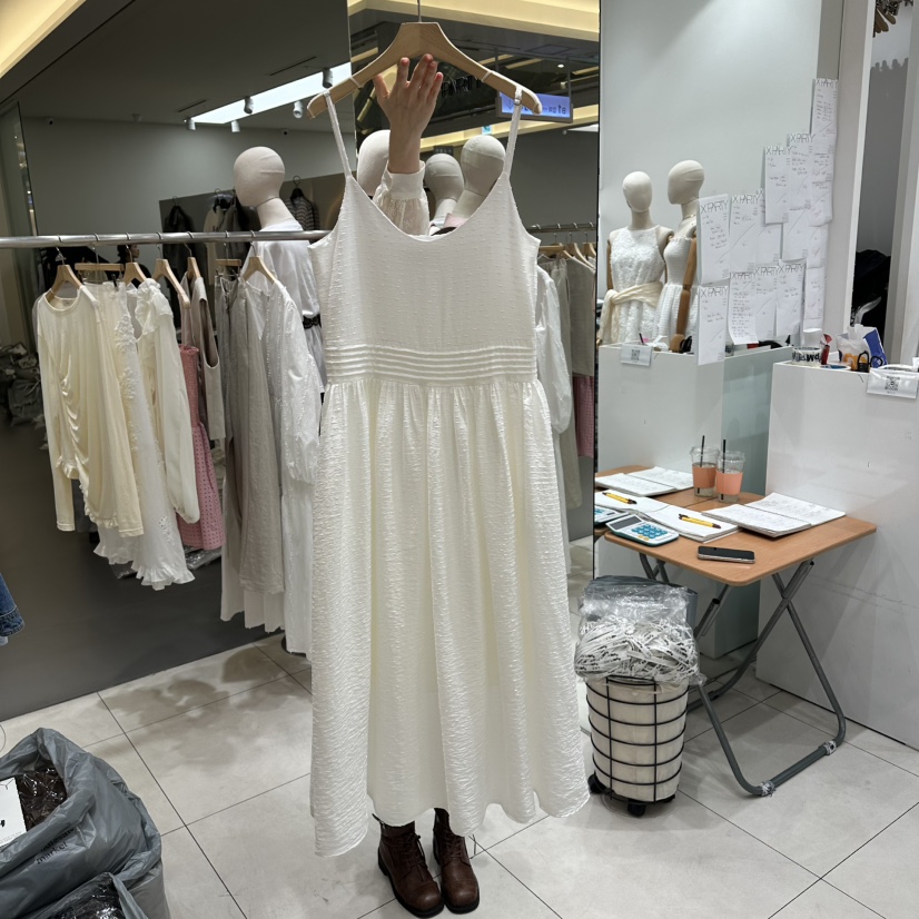 XPARTY韓國直郵實拍女裝新款26春夏時尚人氣熱賣職業連衣裙XPARTY連衣裙圖色1