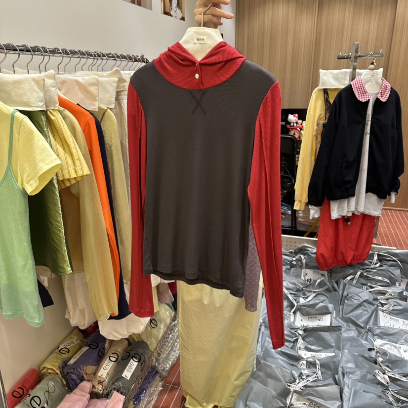 E/E/E韓國代購女士新款推薦職業休閑長袖T恤不對稱連帽衫E/E/E長袖T恤圖色2