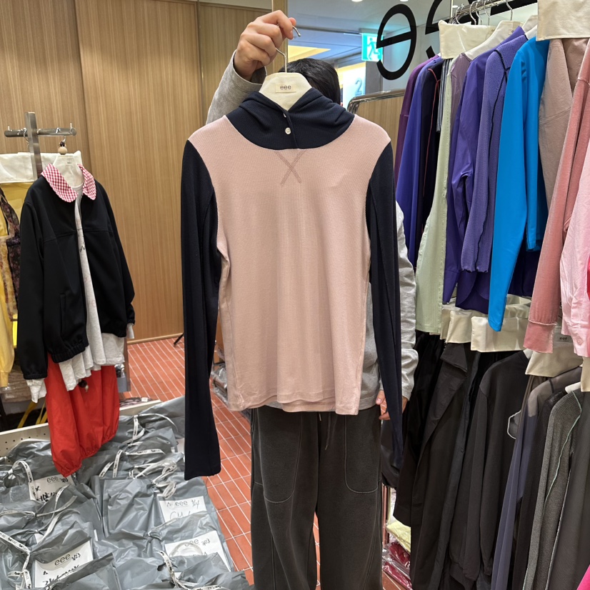 E/E/E韓國代購女士新款推薦職業休閑長袖T恤不對稱連帽衫E/E/E長袖T恤圖色3