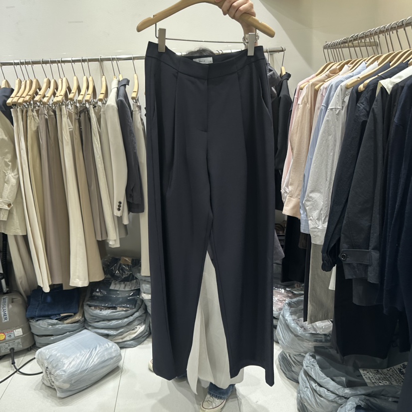 BLUEI-D/N SHARP韓國直郵實拍女裝新品推薦休閑休閑褲Blue i-d/N SHARP休閑褲圖色2深藍色