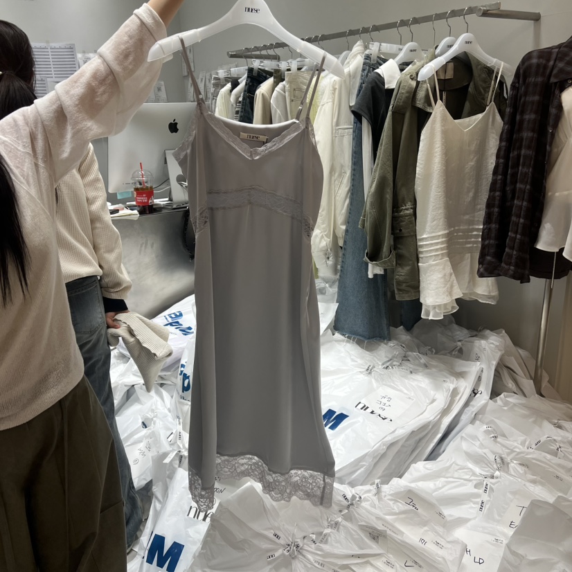 NUESE東大門直郵女裝新品熱賣休閑職業26春夏推薦人氣連衣裙NUESE連衣裙圖色1