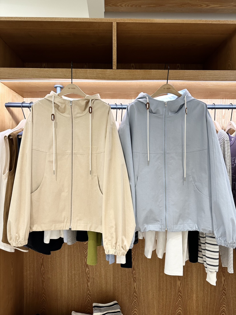 HI YANN韓國直郵實拍女士新品時尚休閑人氣職業夾克連帽HI YANN夾克